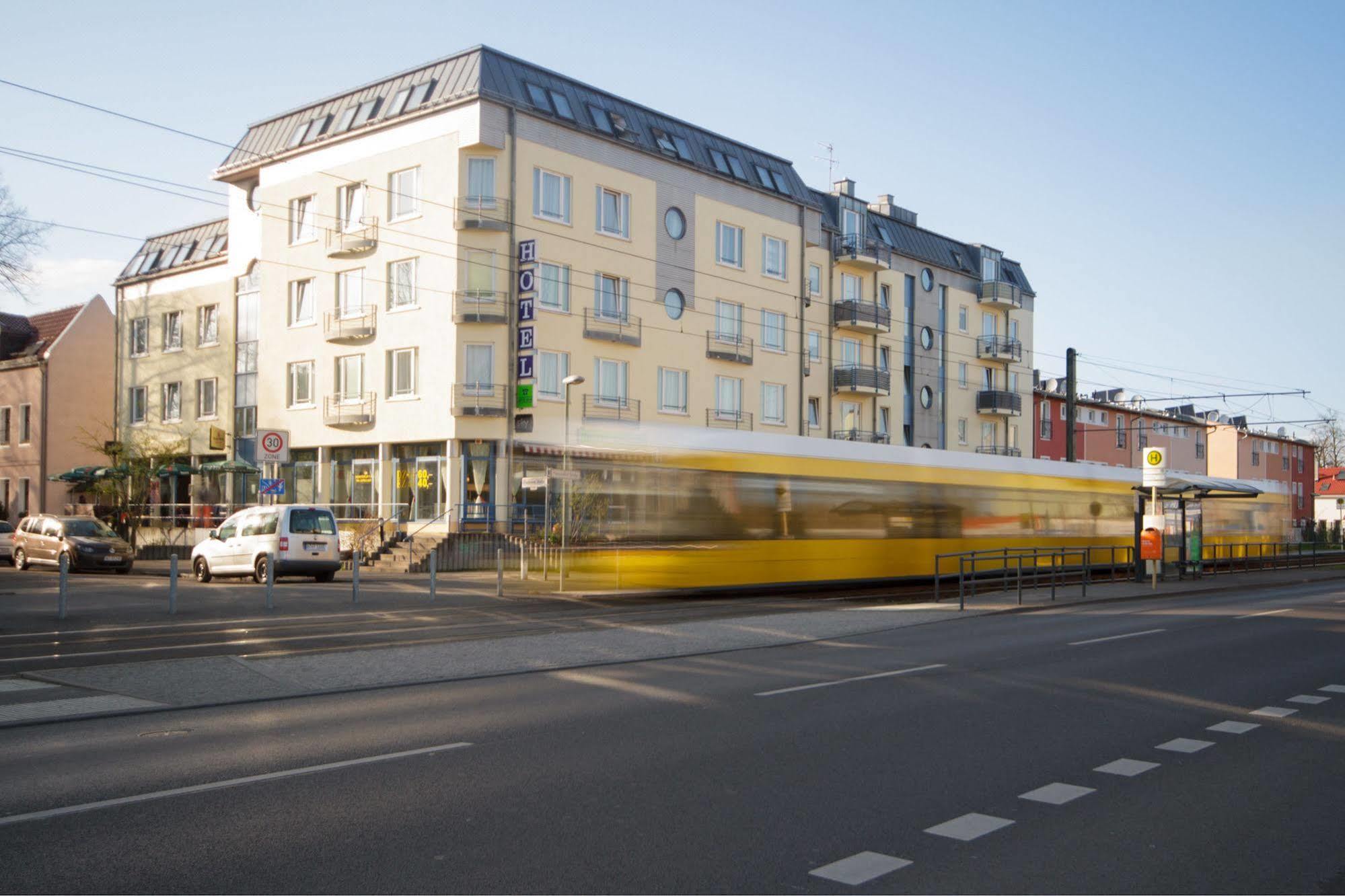 Hotel Pankow Berlino Esterno foto